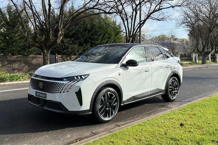 2024 Peugeot 3008 GT Premium Hybrid