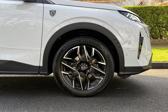 2024 Peugeot 3008 GT Premium Hybrid