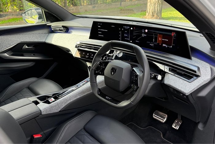 2024 Peugeot 3008 GT Premium Hybrid