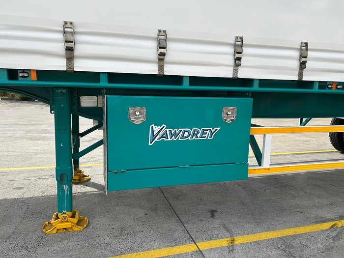 2019 Vawdrey St3 22 Pallet Refrigerated Curtain Sider, R/T