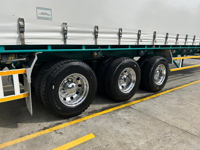 2019 Vawdrey St3 22 Pallet Refrigerated Curtain Sider, R/T