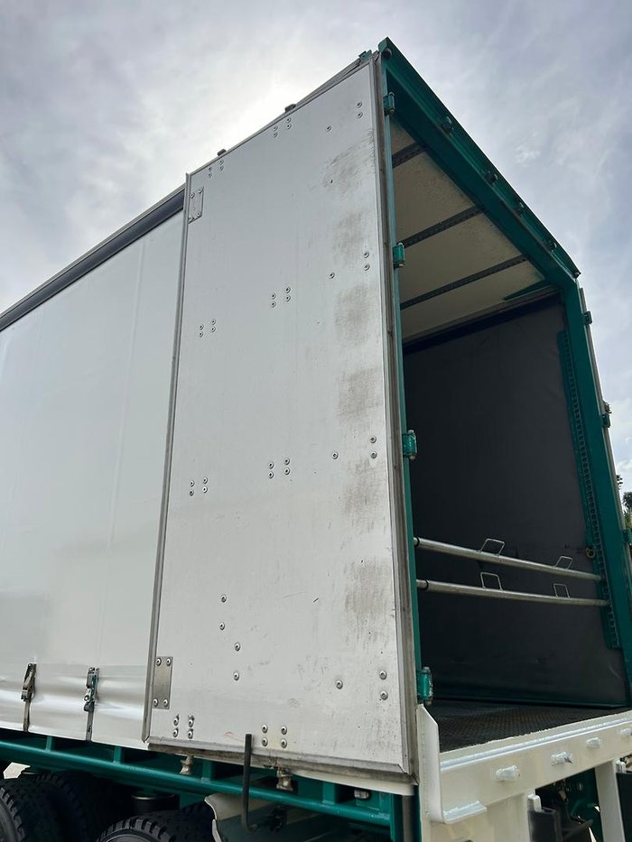 2019 Vawdrey St3 22 Pallet Refrigerated Curtain Sider, R/T