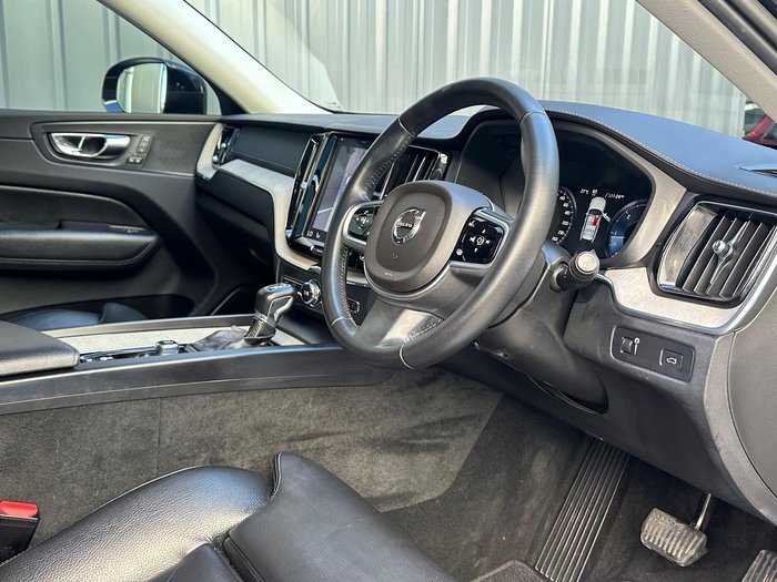 2018 Volvo XC60 D4 Inscription MY19 AWD Onyx Black