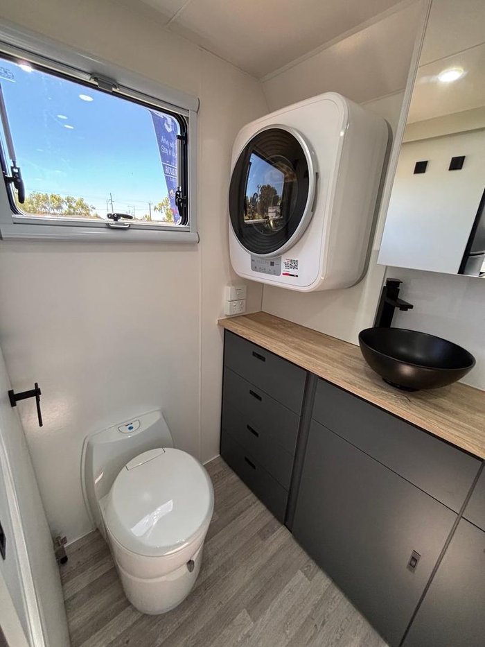 2025 Royal Flair Aussiemate