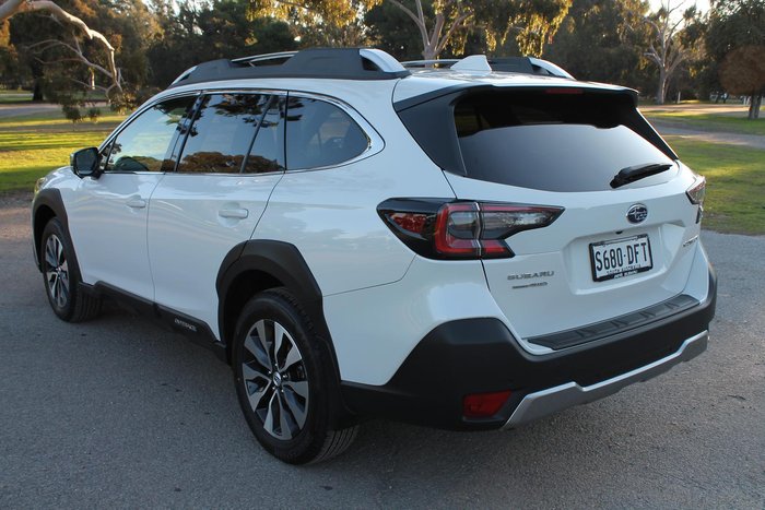 2025 Subaru Outback AWD Touring