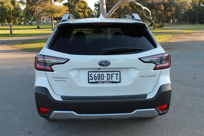 2025 Subaru Outback AWD Touring