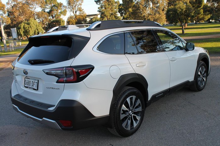 2025 Subaru Outback AWD Touring
