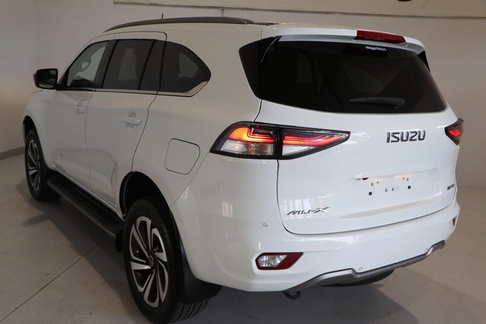2022 Isuzu MU-X LS-T