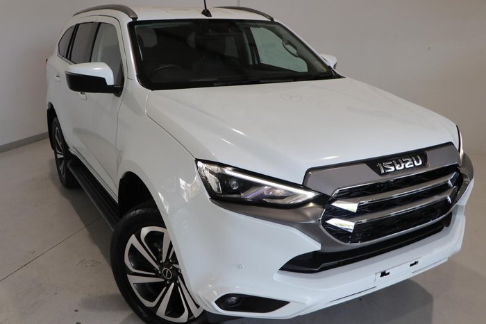 2022 Isuzu MU-X LS-T