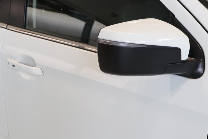 2022 Isuzu MU-X LS-T