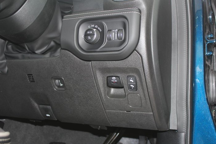 2024 RAM 1500 Laramie Sport RamBox