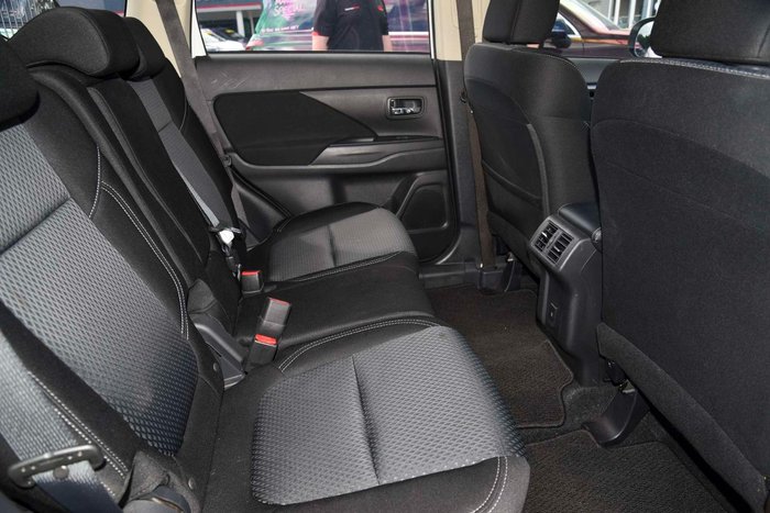 2020 Mitsubishi Outlander ES ADAS