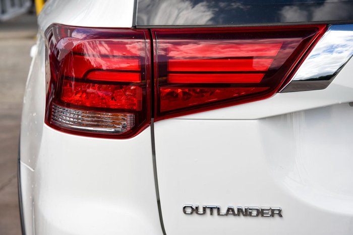 2020 Mitsubishi Outlander ES ADAS