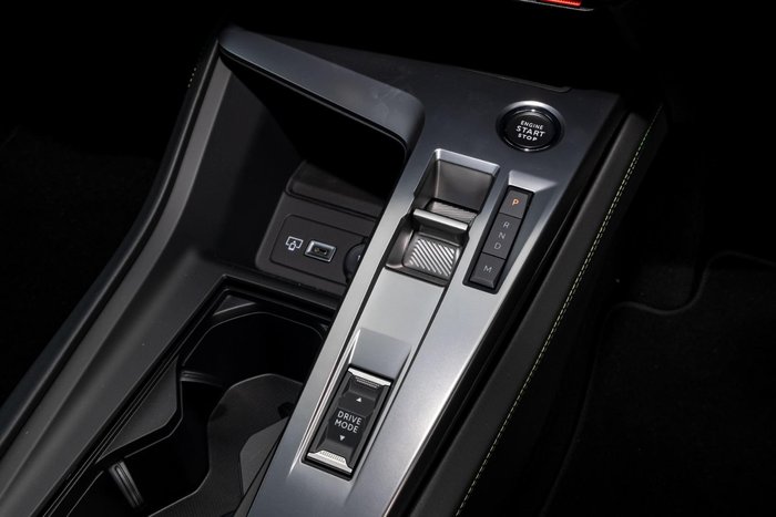 2025 Peugeot 308 GT Hybrid