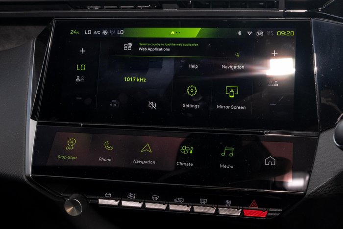 2025 Peugeot 308 GT Hybrid