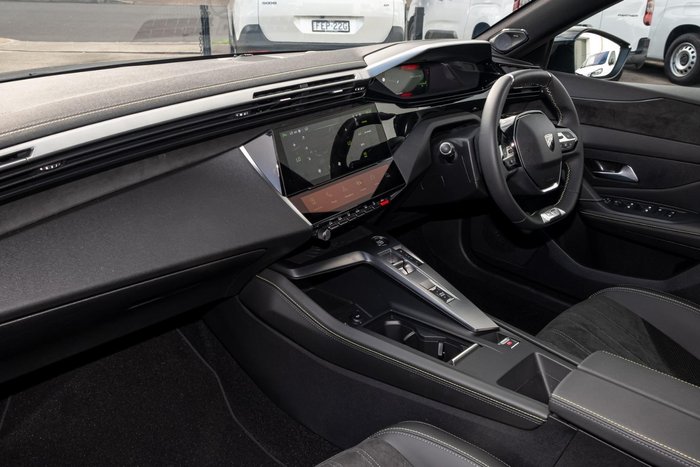 2025 Peugeot 308 GT Hybrid