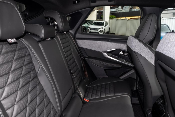 2024 Peugeot 3008 GT Hybrid P64 MY24 Artense Grey