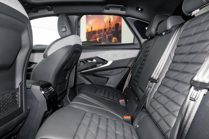 2024 Peugeot 3008 GT Hybrid