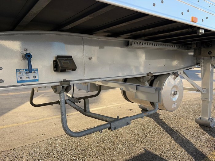 2016 Maxitrans St3 34 Pallet -18 High Cube Reefer Double Stacker
