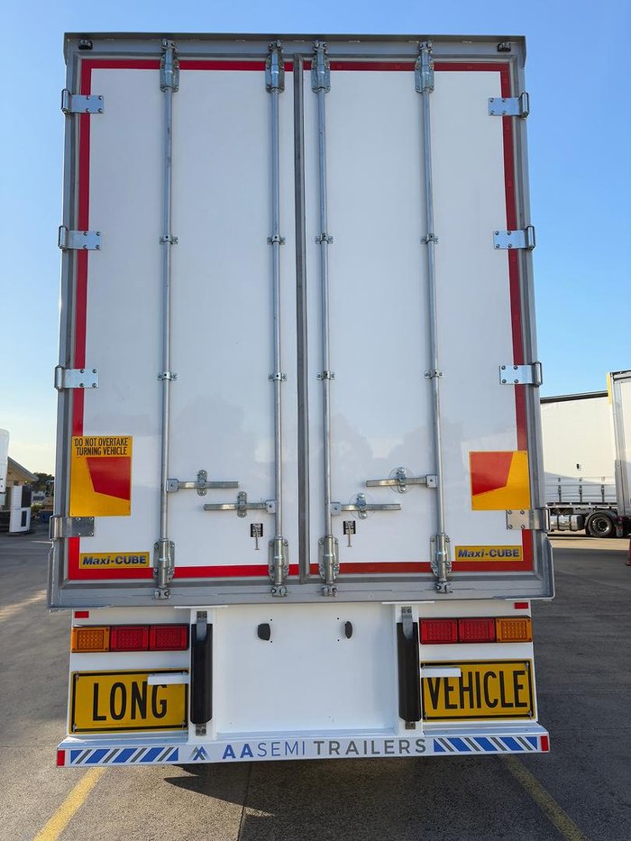 2016 Maxitrans St3 34 Pallet -18 High Cube Reefer Double Stacker