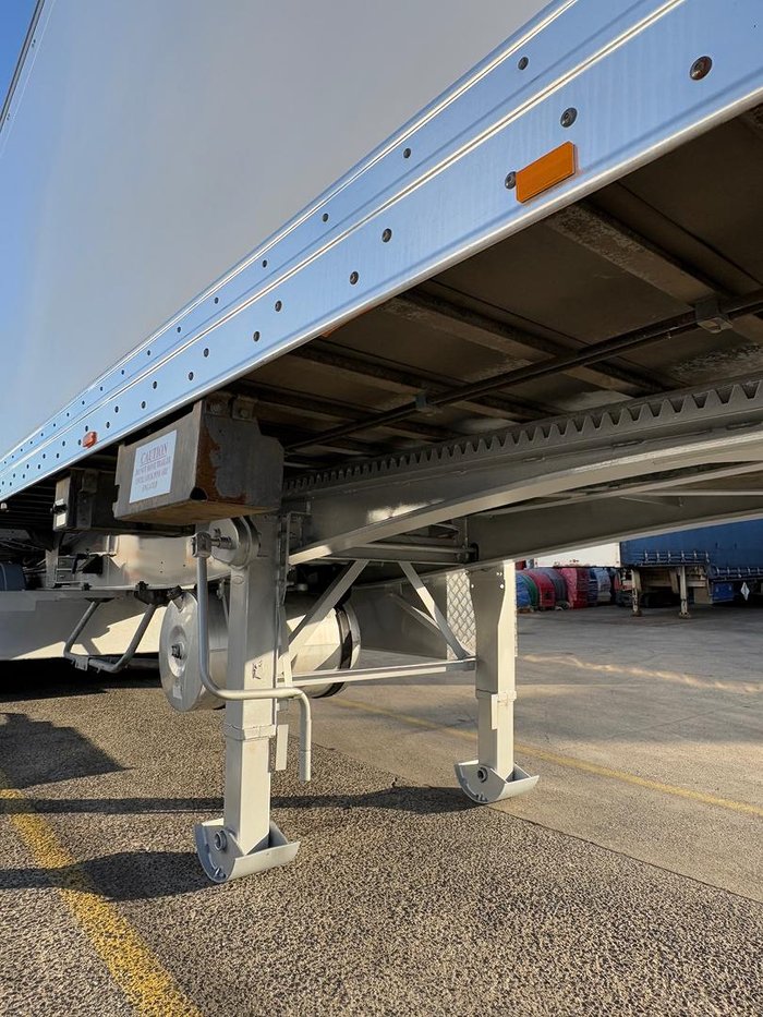 2016 Maxitrans St3 34 Pallet -18 High Cube Reefer Double Stacker