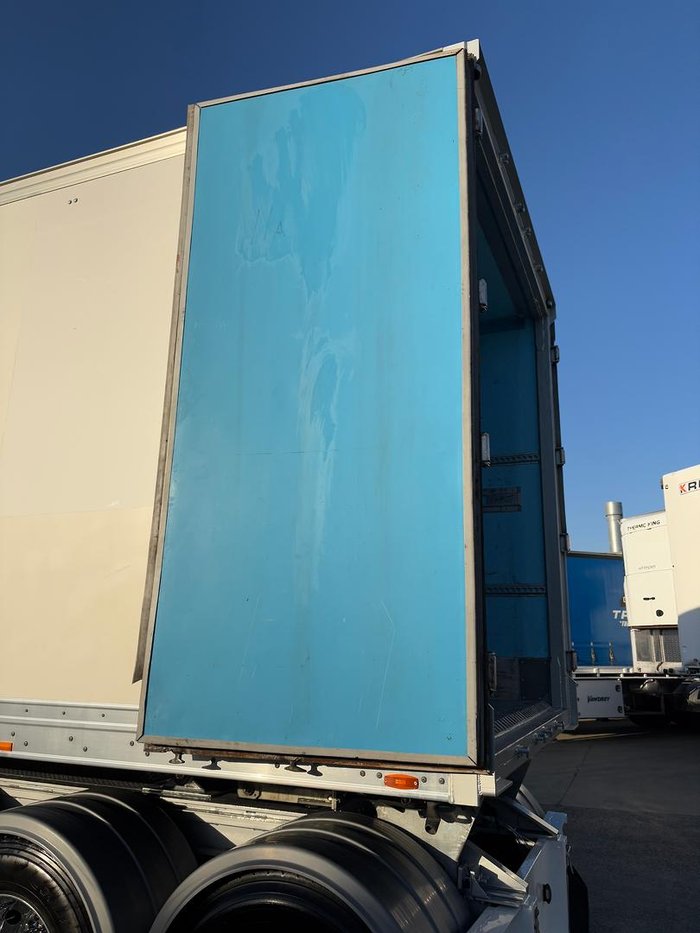 2016 Maxitrans St3 34 Pallet -18 High Cube Reefer Double Stacker