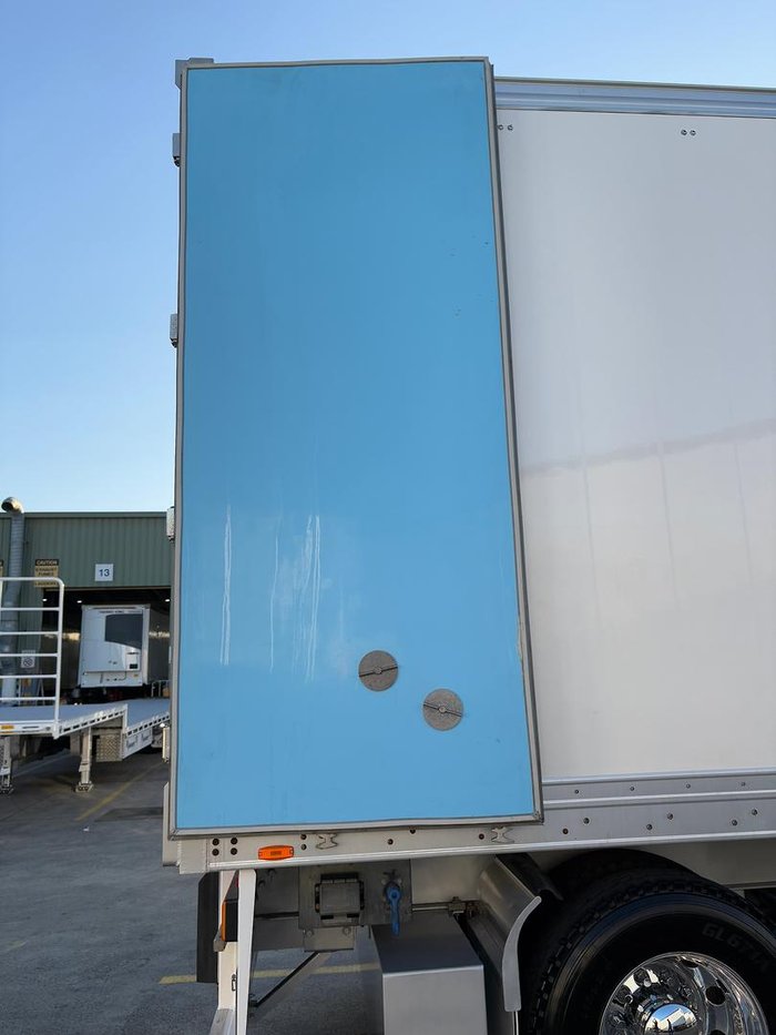 2016 Maxitrans St3 34 Pallet -18 High Cube Reefer Double Stacker