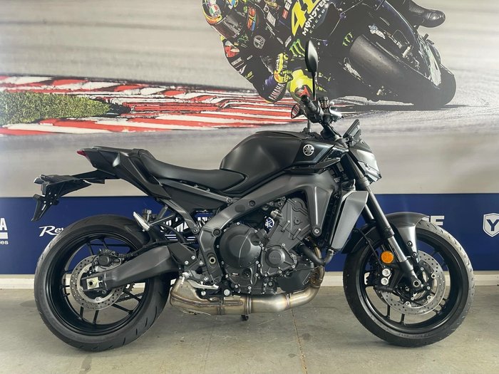 YAMAHA MT-09 ROAD MT BLACK