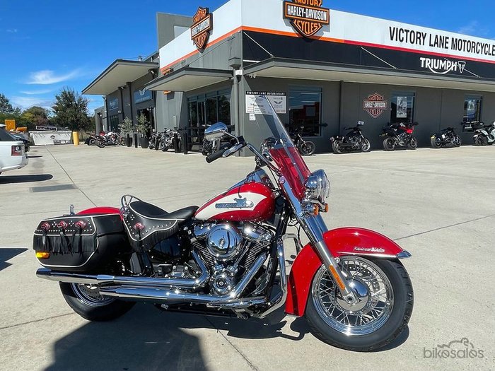 HARLEY-DAVIDSON HYDRA GLIDE REVIVAL 114 (FLI) ROAD TOURING