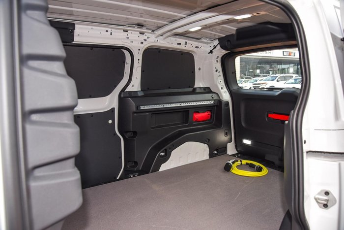 2025 Volkswagen ID. Buzz Cargo BEV550