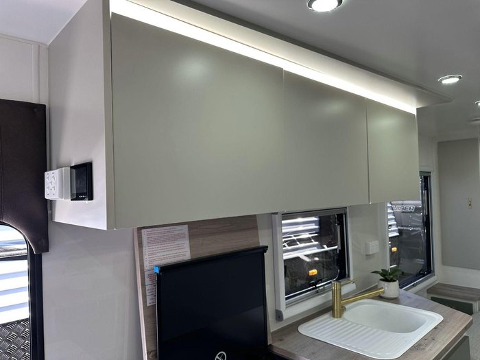 2025 Essential Caravans Cruiser V1-1 18'8