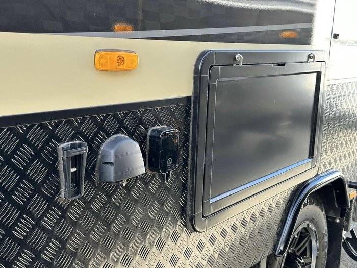 2025 Essential Caravans Cruiser V1-1 18'8