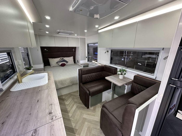 2025 Essential Caravans Cruiser V1-1 18'8