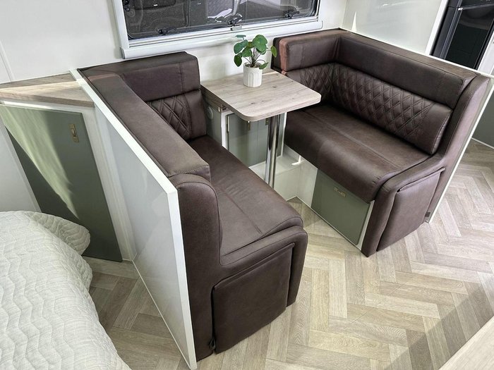 2025 Essential Caravans Cruiser V1-1 18'8