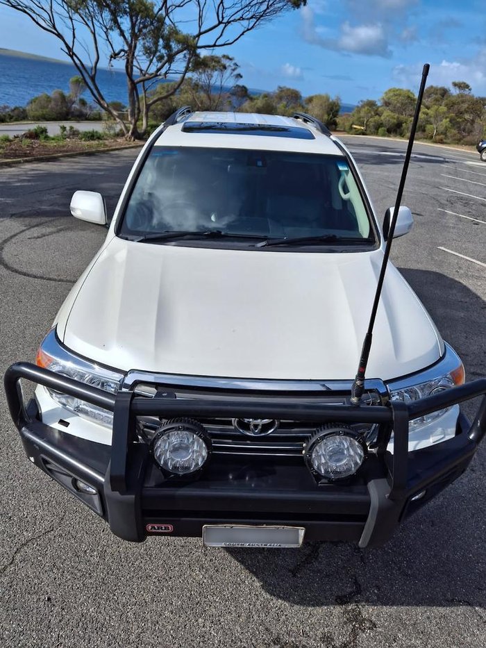 2014 Toyota Landcruiser VX