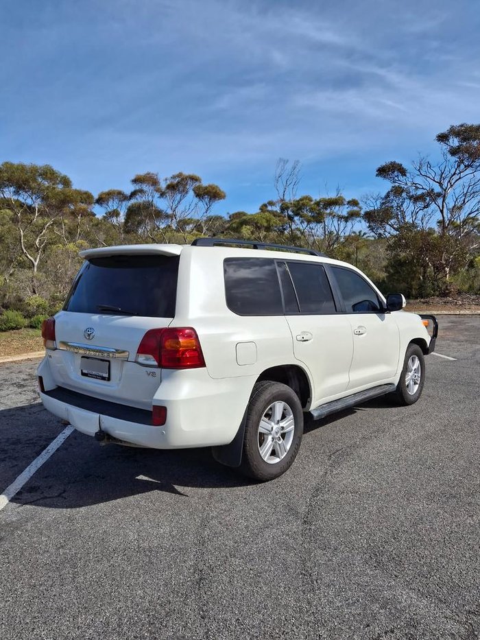 2014 Toyota Landcruiser VX