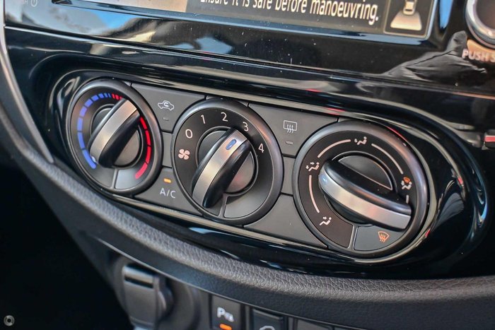 2024 Nissan Navara Black Edition