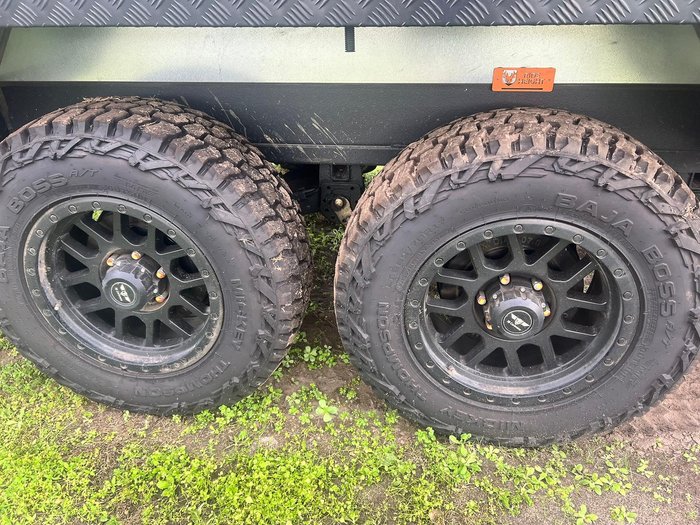 2024 JB Caravans Scorpion Sting Air 23'6 Rear Club