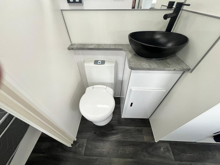 2024 JB Caravans Scorpion Sting Air 23'6 Rear Club