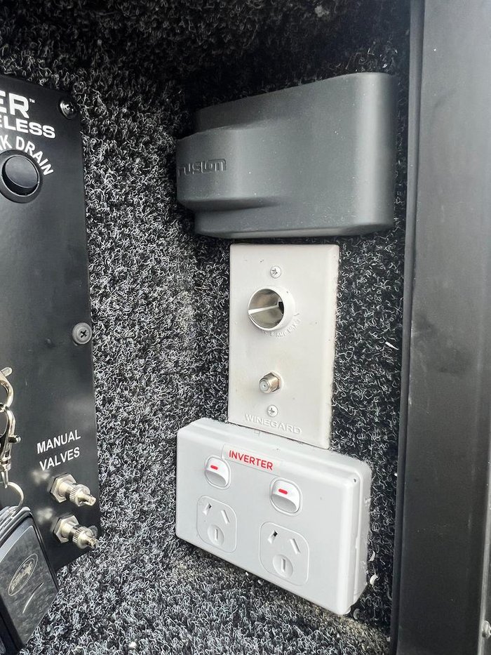 2024 JB Caravans Scorpion Sting Air 23'6 Rear Club