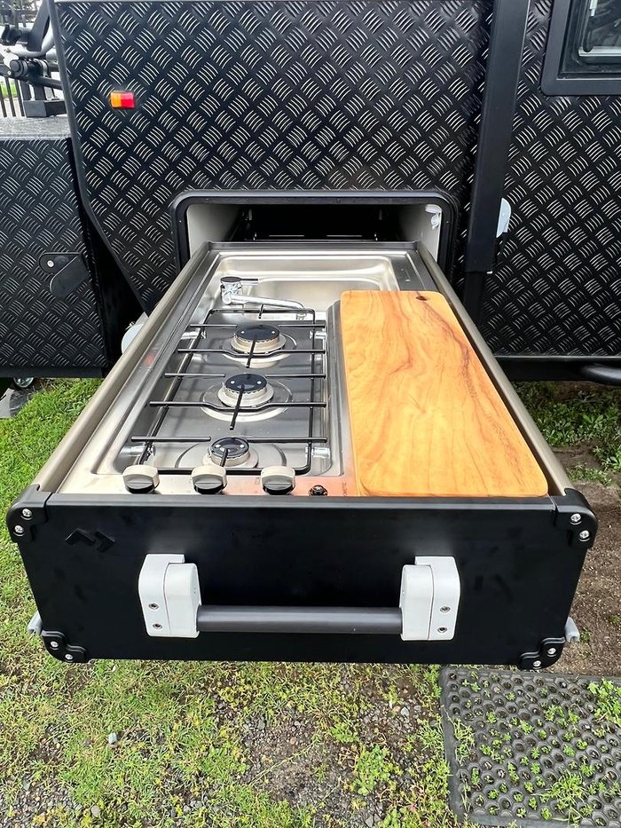 2024 JB Caravans Scorpion Sting Air 23'6 Rear Club