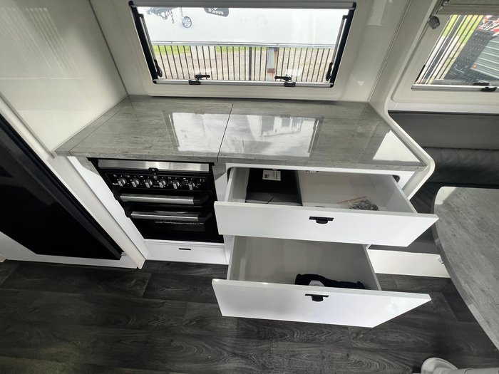 2024 JB Caravans Scorpion Sting Air 23'6 Rear Club