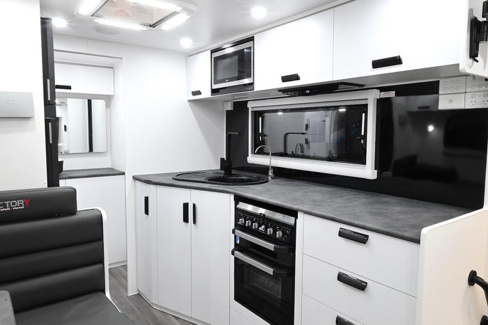 2025 VICTORY CARAVANS Trophy 19'6