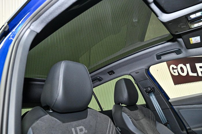 2024 Volkswagen ID.4 Pro