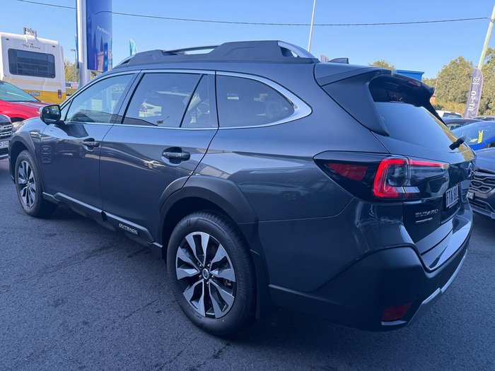 2025 Subaru Outback AWD Touring