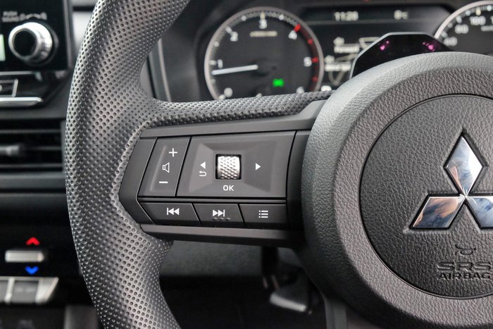 2024 Mitsubishi Triton GLX+