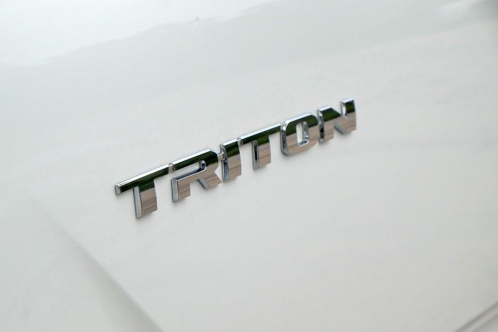 2024 Mitsubishi Triton GLX+