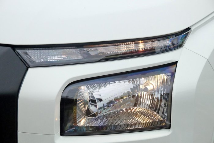 2024 Mitsubishi Triton GLX+