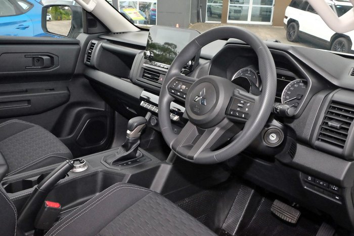 2024 Mitsubishi Triton GLX+
