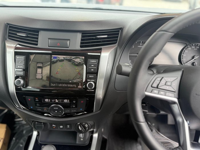 2024 Nissan Navara ST-X